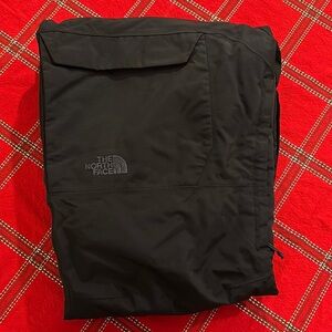 Ski pants in excellent condition.